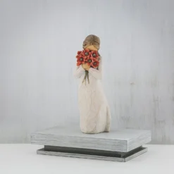 Willow Tree Surrounded By Love Figurine -Julian Charles 26233 7