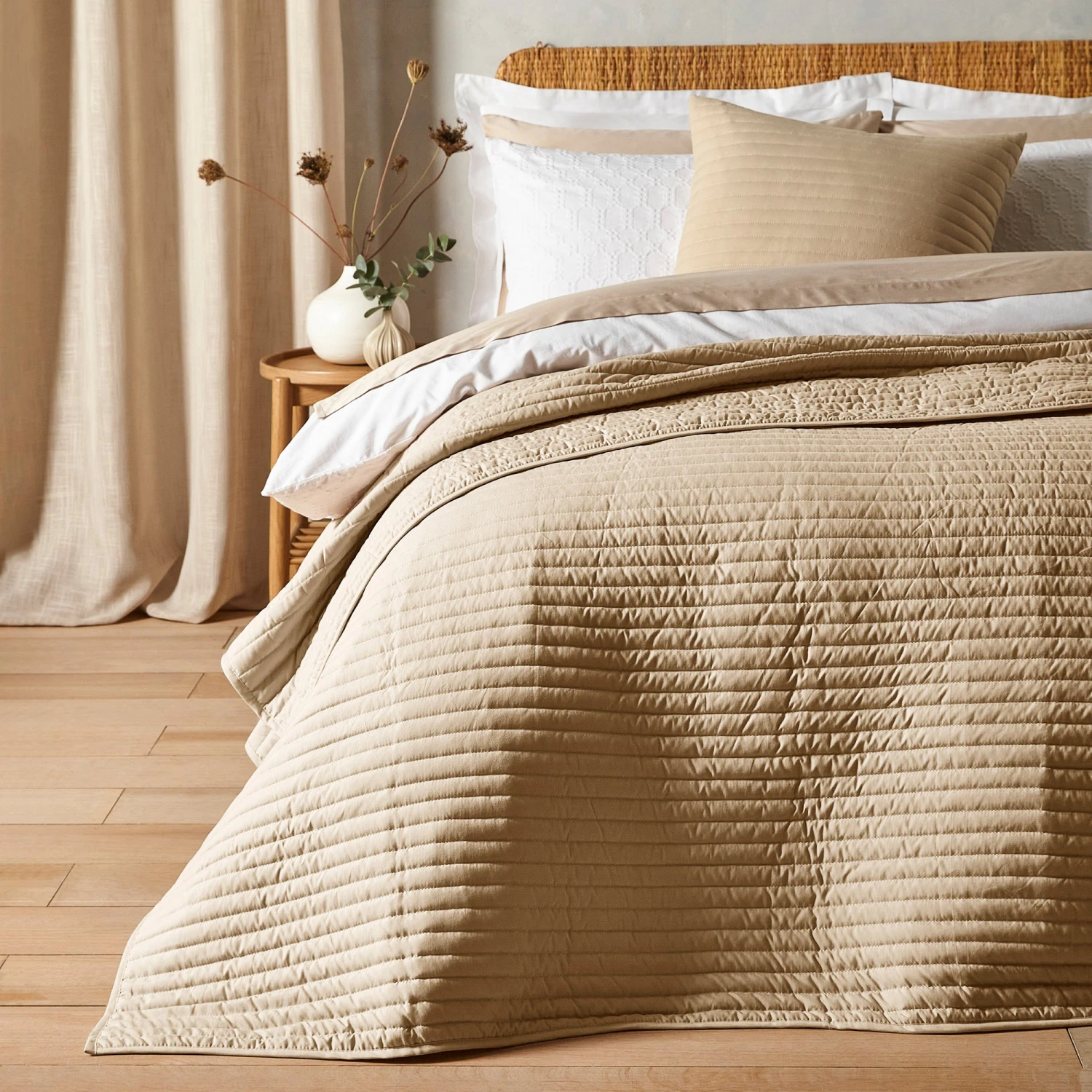 Bianca Natural Quilted Lines Bedspread (220cm X 230cm) 1 Bianca Natural Quilted Lines Bedspread (220cm X 230cm)