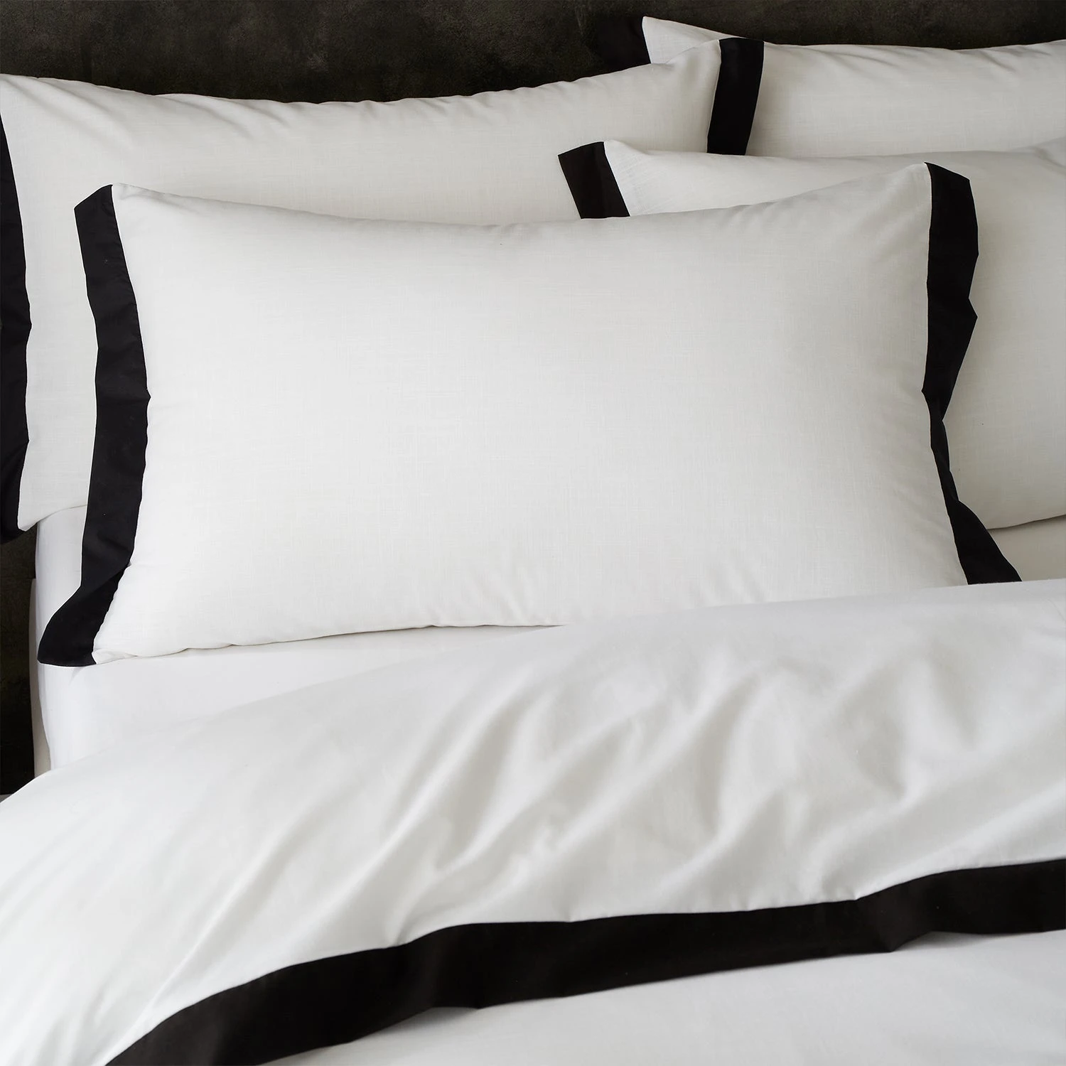 Style Sisters Ivory With Black Border Textured Cotton Duvet Set 3 Style Sisters Ivory With Black Border Textured Cotton Duvet Set - Image 3