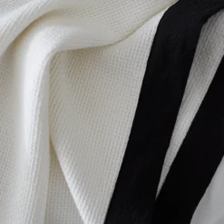 Style Sisters White And Black Waffle Cotton Blanket Throw (150cm X 220cm) -Julian Charles 57768 WAFFLECOTTONTHROWIMAGE2