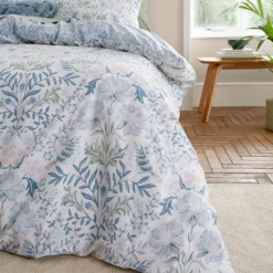 Bianca Hedgerow Hopper Blue 200TC Cotton Duvet Set -Julian Charles 57972 HEDGEROW HOPPER DUVET SET IMAGE 4