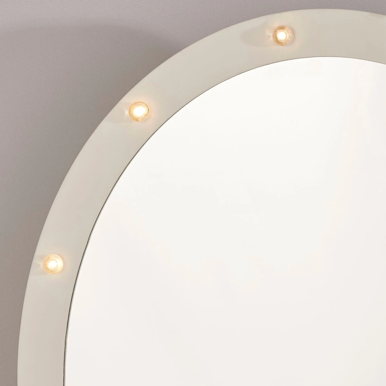 White Oval LED Wall Mirror 2 White Oval LED Wall Mirror - Image 2