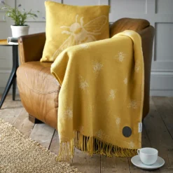 The Lyndon Company Bee Ochre Soft Knitted Throw (140cm X 185cm) -Julian Charles BeeThrow andcush 3