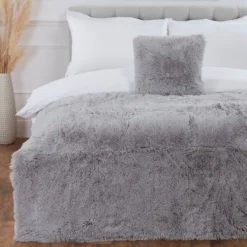 Chelsea Silver Cuddle Throw (130cm X 180cm)