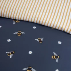 Daisy Bee Navy Reversible Super Soft Duvet Set 5 Daisy Bee Navy Reversible Super Soft Duvet Set -Julian Charles JC Daisy Bee Navy CU
