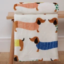 Dog Pals Printed Fleece Throw (130cm X 150cm)