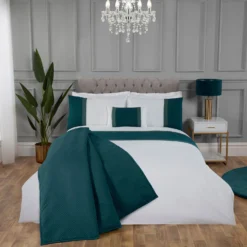 Eton Emerald Green Pinsonic Velvet Throw (240cm X 160cm) -Julian Charles JC Eton Emerald FH cbdc2a9f b256 43ac 885a 66f1545f8e84