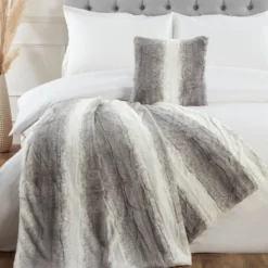 Oslo Grey Faux Fur Throw (130cm X 180cm) -Julian Charles JC Oslo Grey Cushion Throw LS 08bfb8da a696 41cc b918 f45e83ba8fed