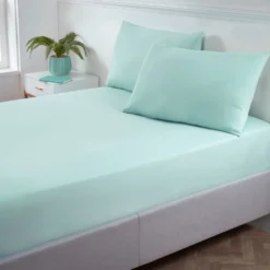 Green Super Soft Easycare Standard (25cm) Fitted Sheet