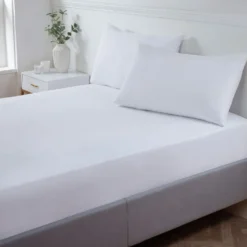 White Super Soft Easycare Standard (25cm) Fitted Sheet