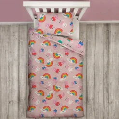Peppa Pig Lovely 4.5 Tog Coverless Quilt Duvet -Julian Charles PP1LVYBD002UKI PEPPA PIG LOVELY SNG COVERLESS DUVET 4.5 WITH FOLD REVERSE