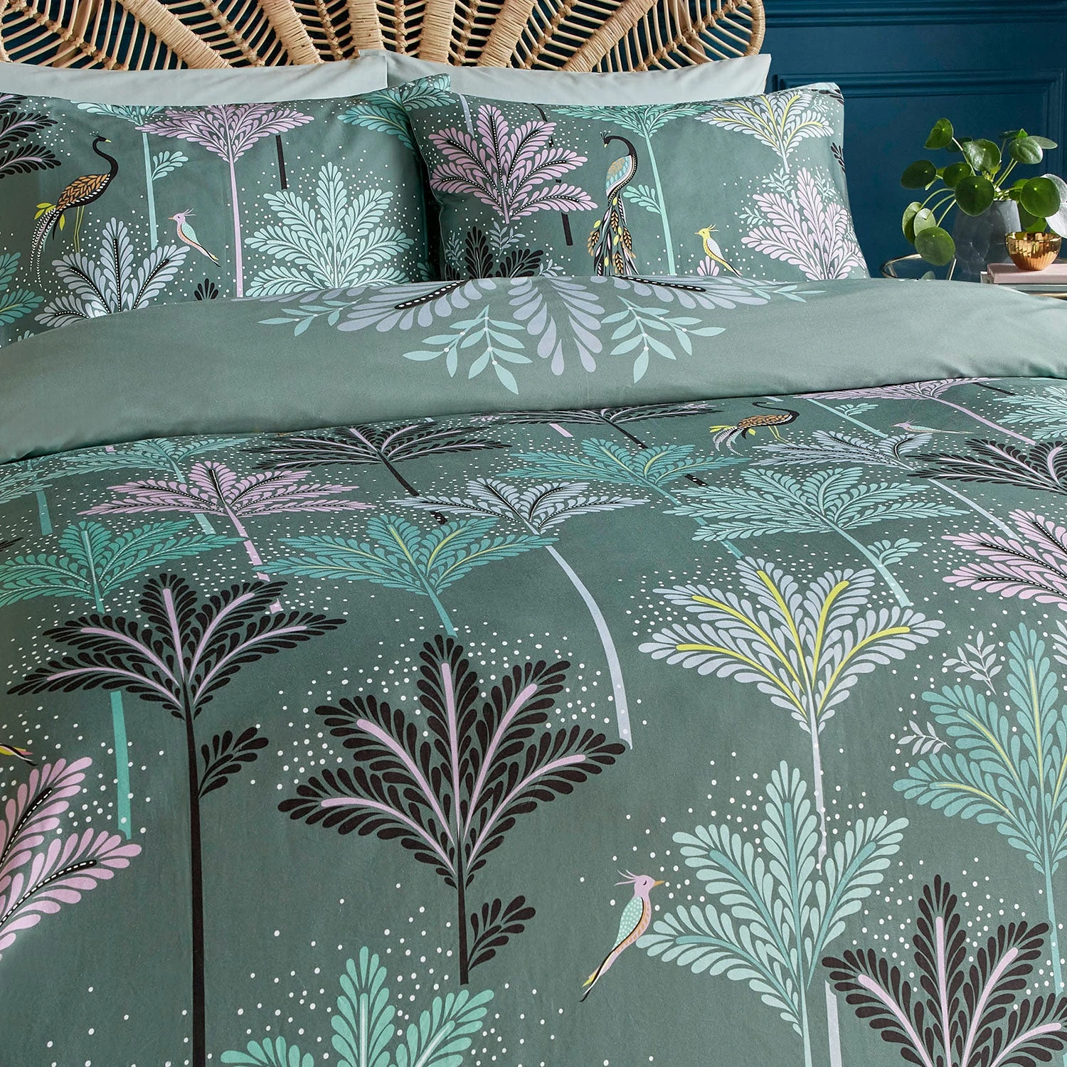 Sara Miller Peacock Filigree Dark Sage Cotton Duvet Set 5 Sara Miller Peacock Filigree Dark Sage Cotton Duvet Set - Image 5