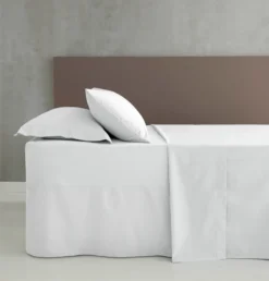 Catherine Lansfield White Easy Iron Percale Extra Deep (35cm) Fitted Sheet 5 Catherine Lansfield White Easy Iron Percale Extra Deep (35cm) Fitted Sheet -Julian Charles PlainDyePercaleWhite FittedSheet IMAGE2 72ba5d59 e384 497b 90bc 1cbb4da038cd