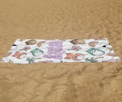 Squishmallows Squad Cotton Towel -Julian Charles SQMSQATW001UK SQUISHMALLOW SQUAD TOWEL LIFESTYLE SHOT 3