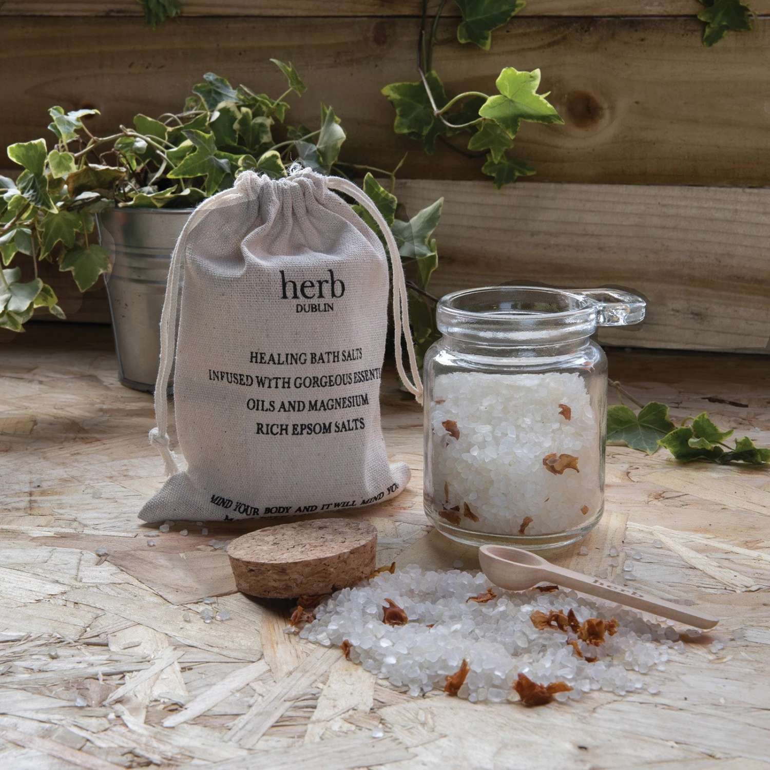 Herb Dublin Peppermint And Eucalyptus Bath Salts Jar 2 Herb Dublin Peppermint And Eucalyptus Bath Salts Jar - Image 2