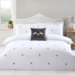 Bumblebee White Supersoft Embroidered Duvet Set -Julian Charles jc bee embroidery fh 218010fa 2e62 4578 a3ad 429f3446cdd9