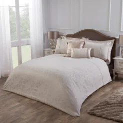 Paisley Natural Luxury Cotton Rich Jacquard Duvet Cover -Julian Charles jc paisley natural sp cushions a3501f70 d89d 4b7d 8cd0 2e909a9e9e35