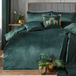 Julian Charles 7 Laurence Llewelyn-Bowen Montrose Bottle Green Velvet Duvet Set